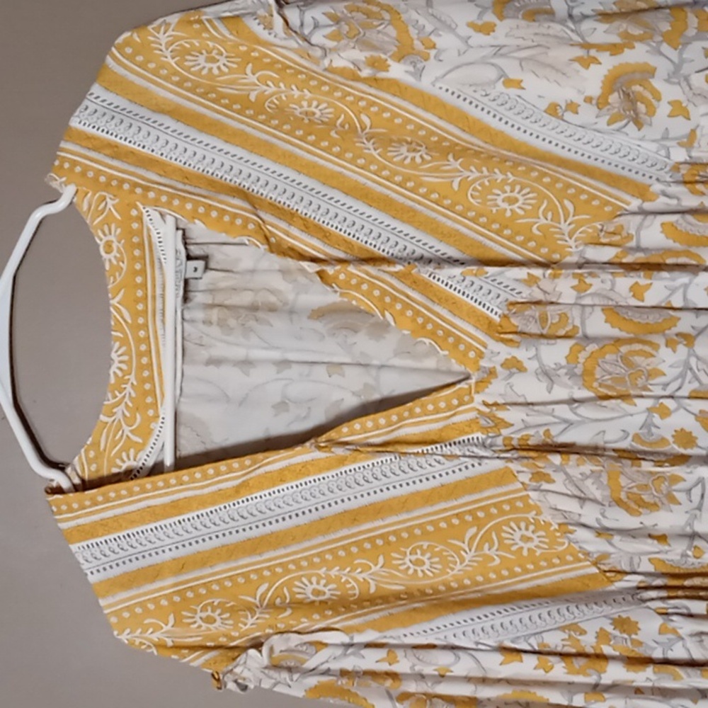 Rachel Zoe Yellow Patterned Wide Armed Blouse w Front Tie M - Picture 3 of 7